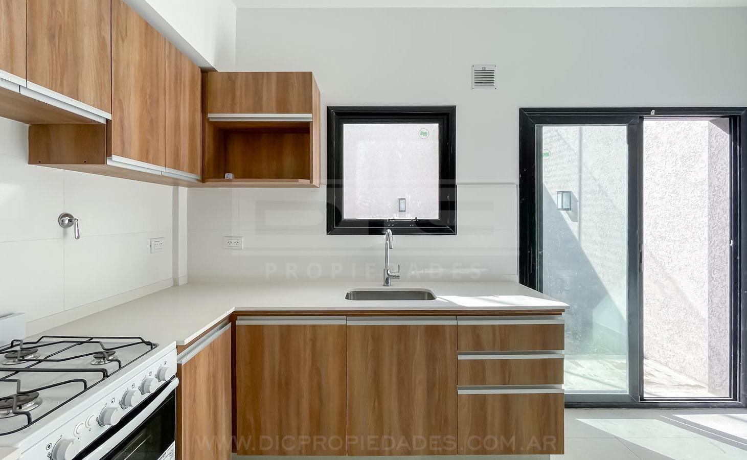 Foto de Triplex 2 dormitorios Venta - Olivos, imagen 4