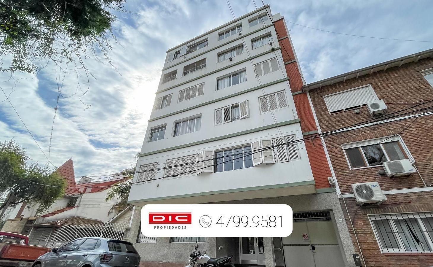 Foto de Departamento 2 ambientes Venta - Olivos-Vias/Maipu, imagen 1