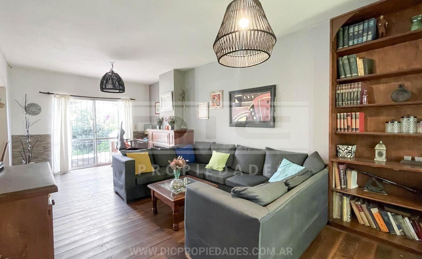 Foto de Casa 4 dormitorios Venta - Don Torcuato, imagen 4