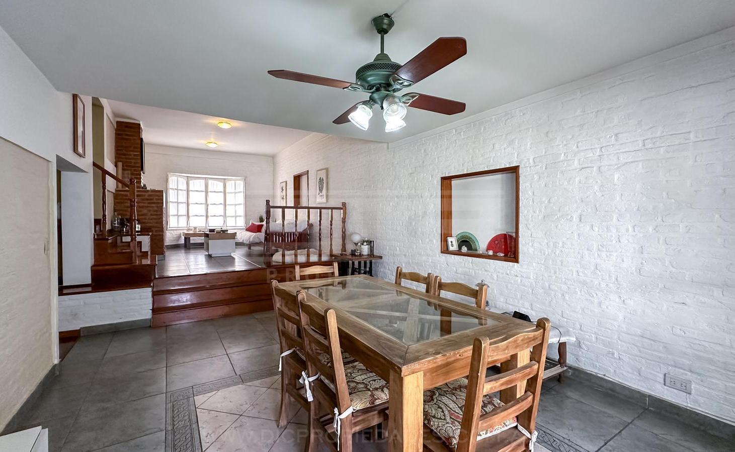 Foto de Chalet 4 dormitorios Venta - Don Torcuato, imagen 5