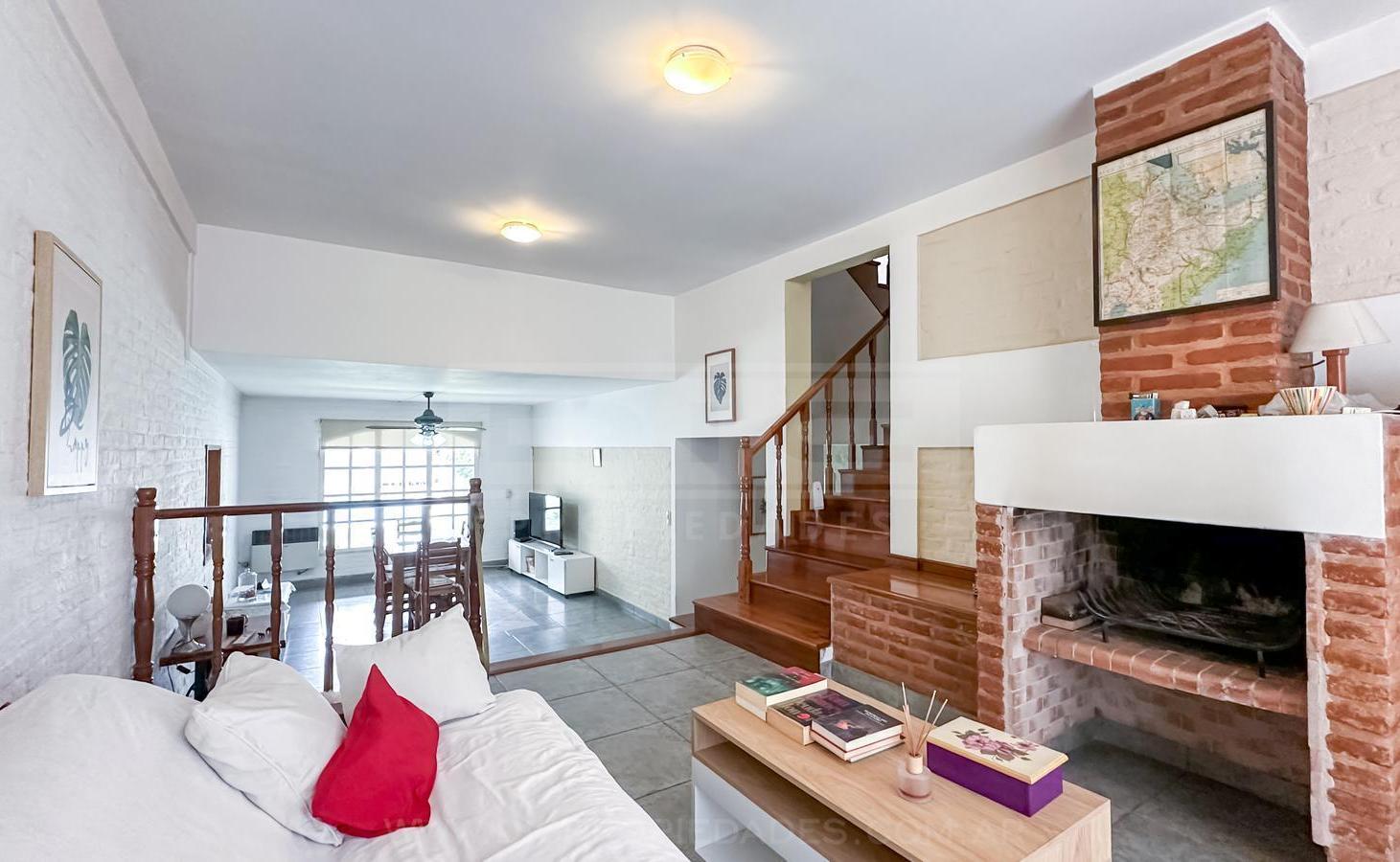 Foto de Chalet 4 dormitorios Venta - Don Torcuato, imagen 3