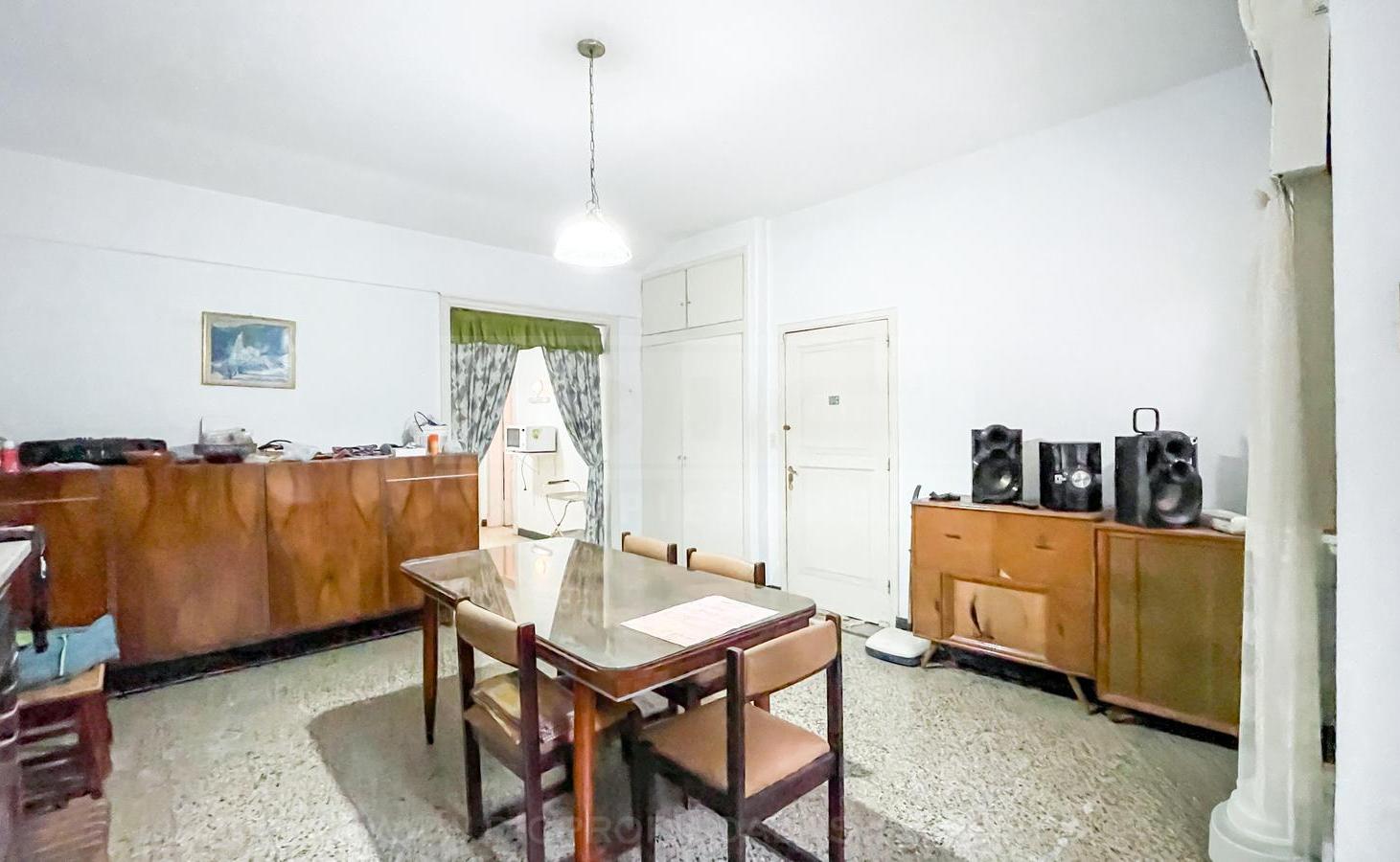 Foto de Chalet 3 dormitorios Venta - Florida Mitre/Este, imagen 3