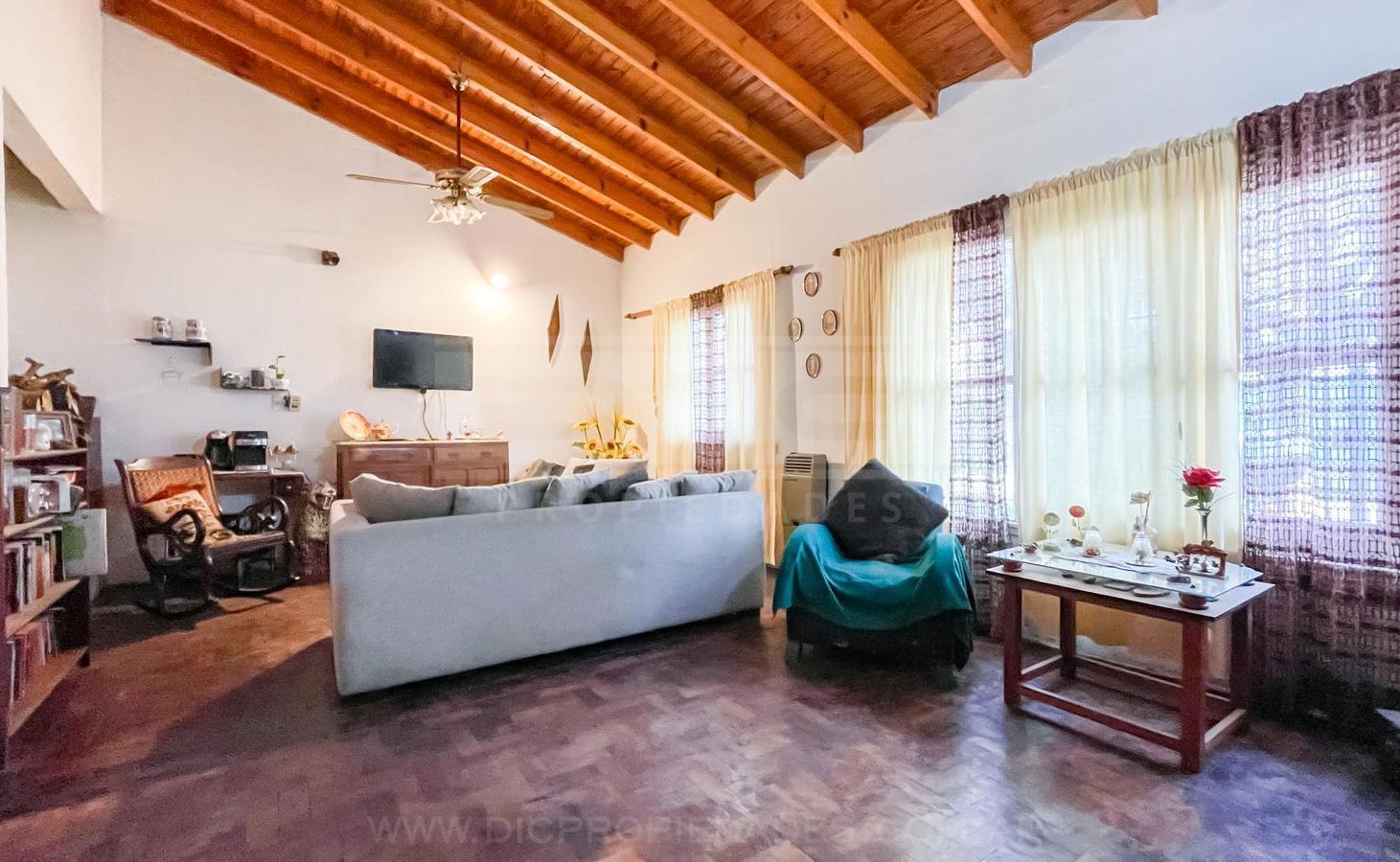 Foto de Chalet 3 dormitorios Venta - Florida Belgrano - Oeste, imagen 1