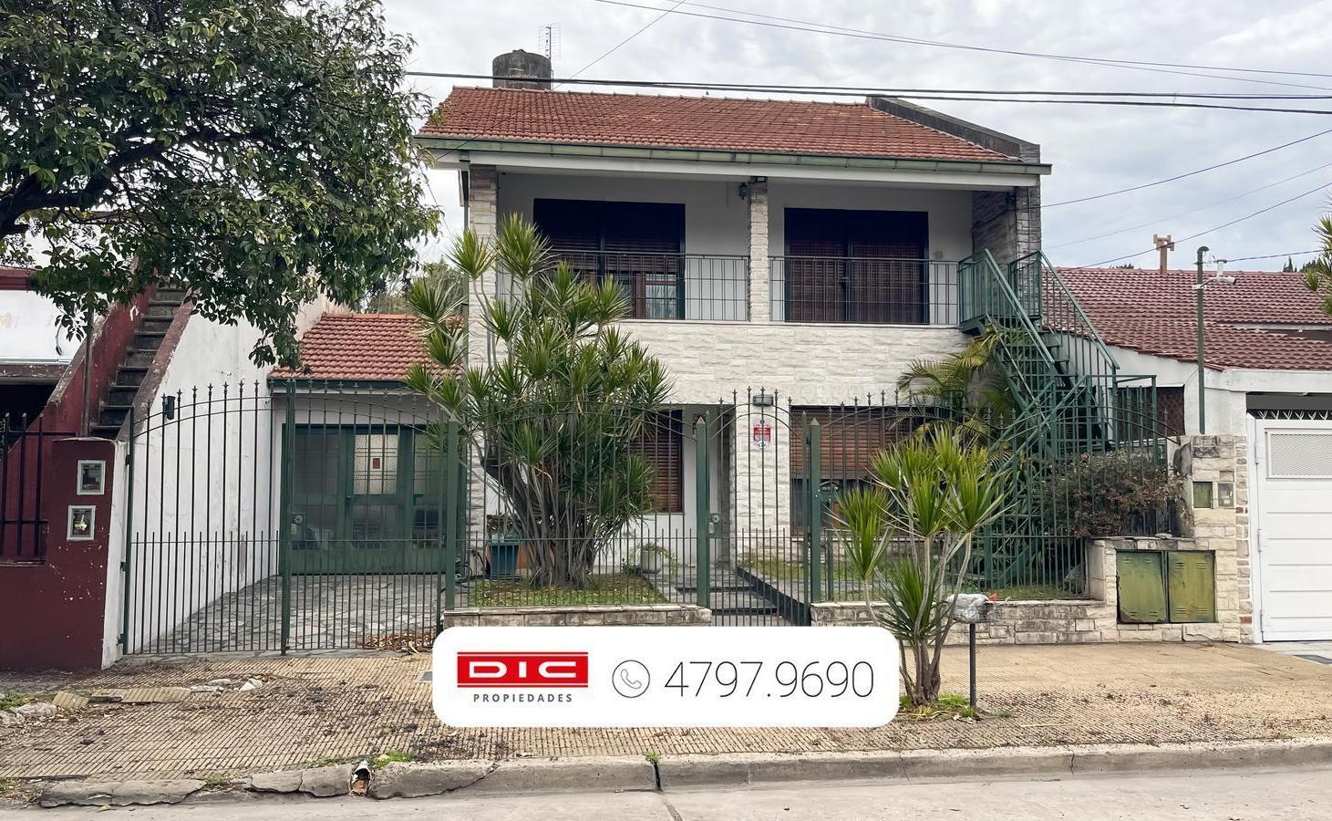 Foto de Casa 3 Dormitorios Venta - Florida Oeste, imagen 2
