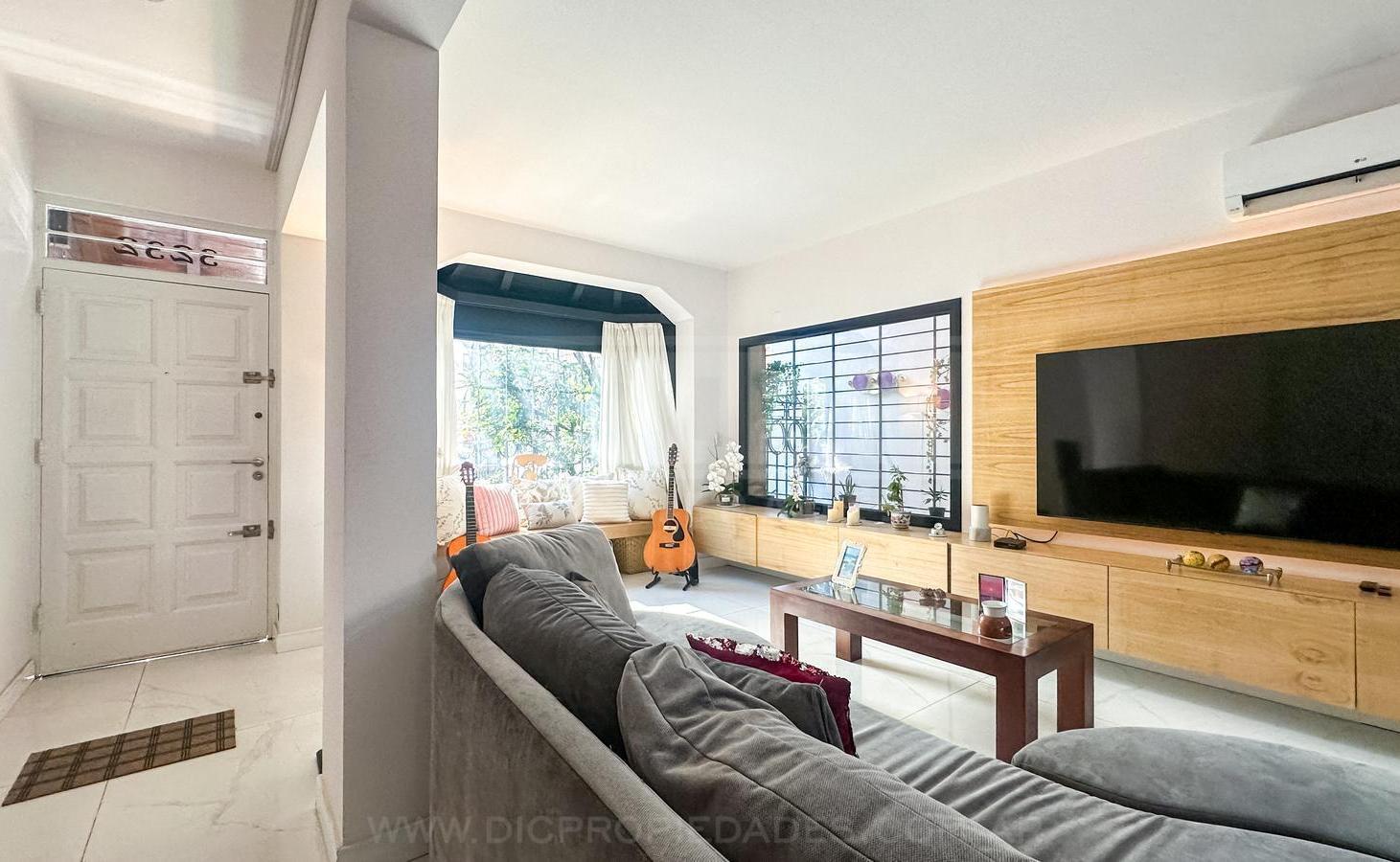 Foto de Casa 5 dormitorios Venta - Florida Oeste, imagen 3
