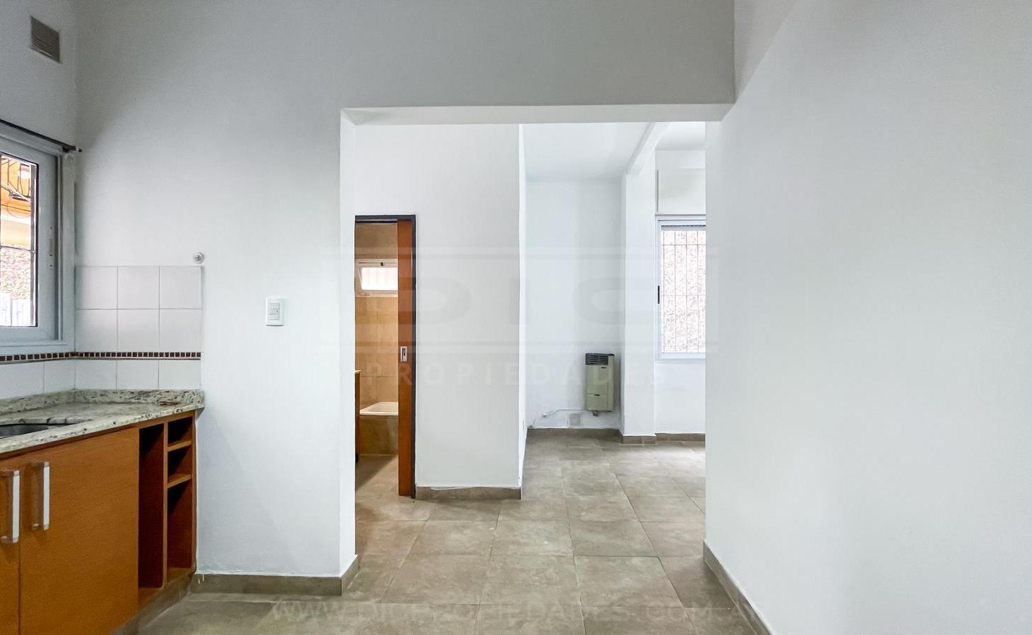 Foto de Casa 4 dormitorios Venta - Munro, imagen 5