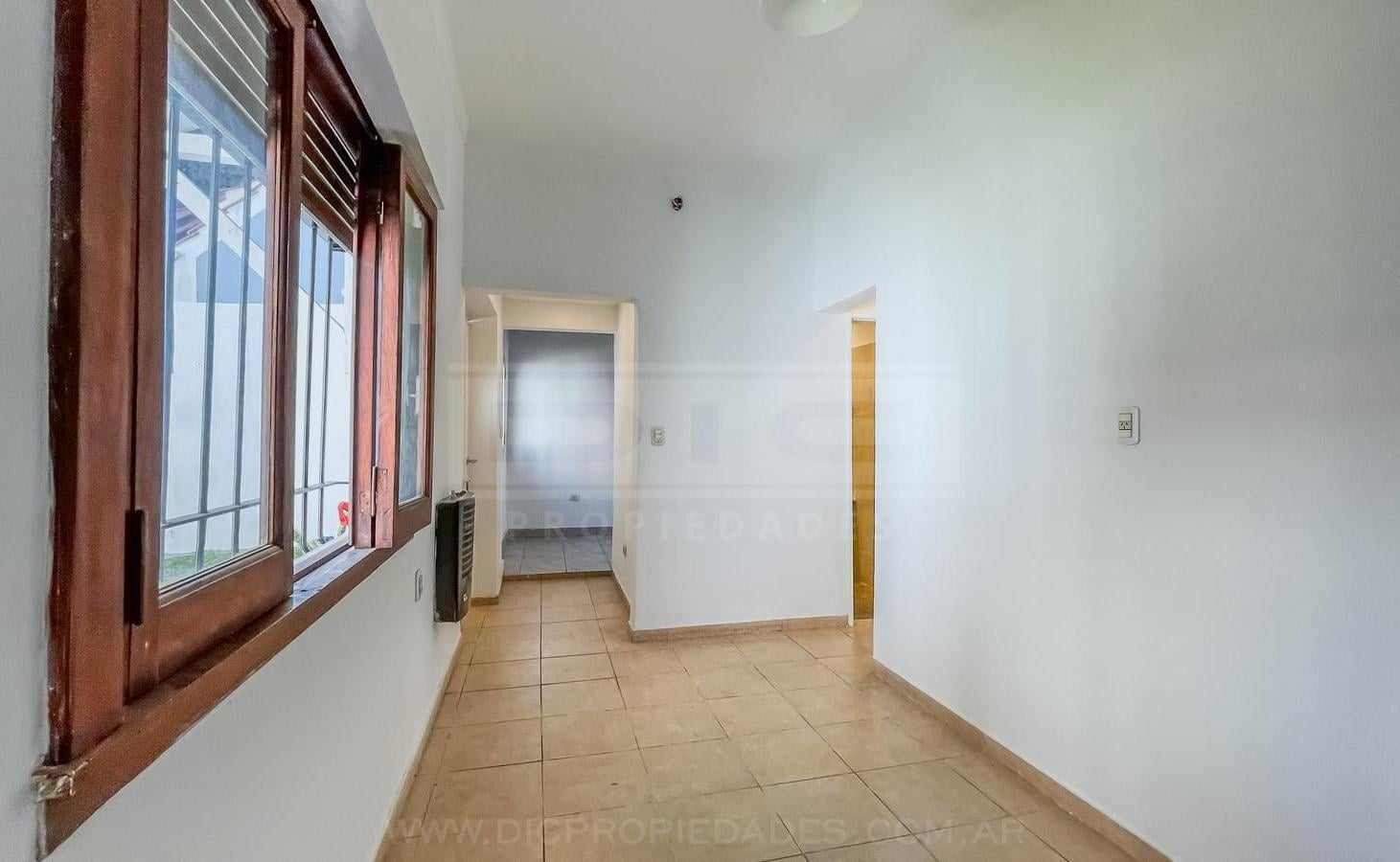 Foto de Casa 2 dormitorios Venta - Munro, imagen 4