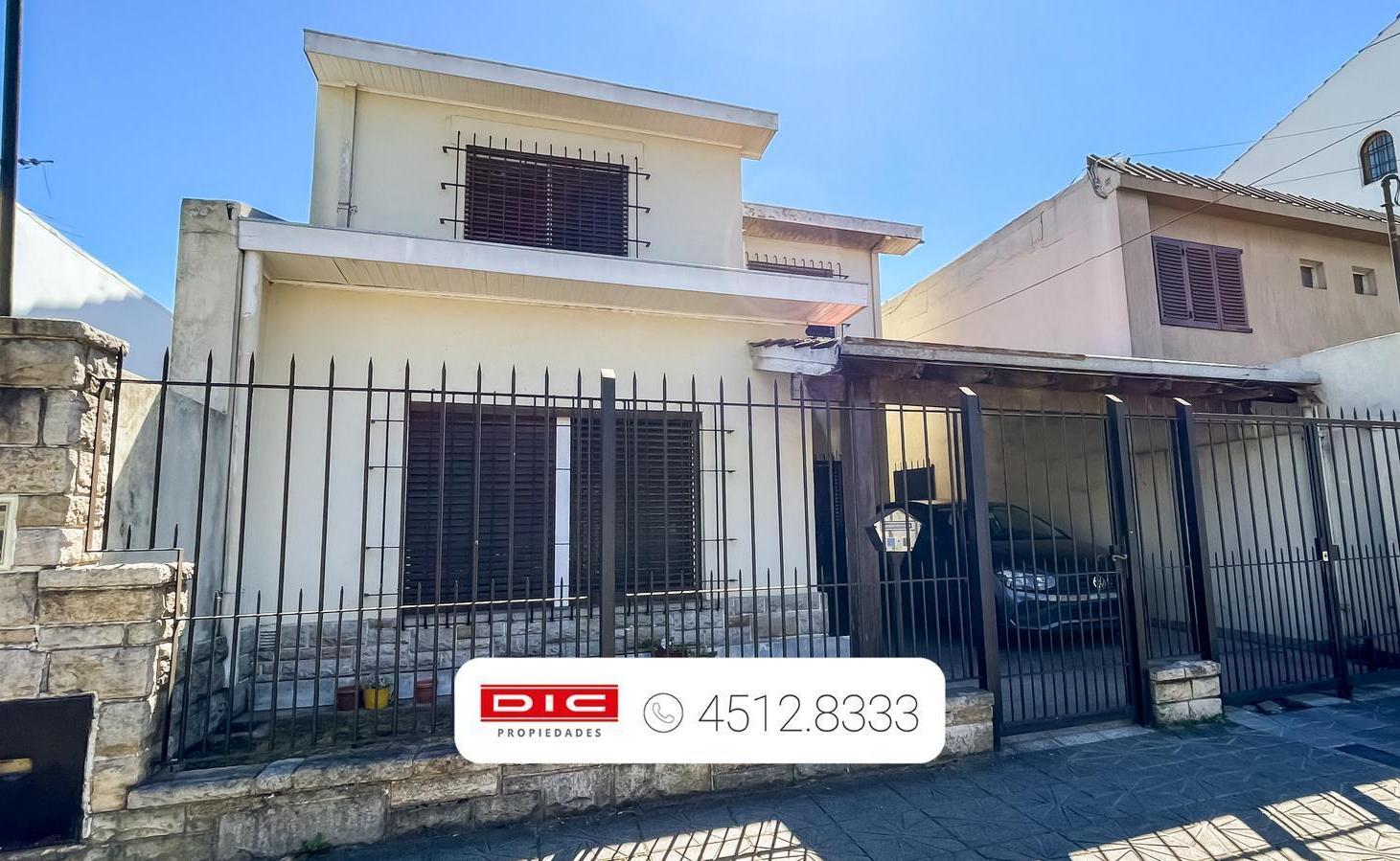 Foto de Casa 3 dormitorios Venta - Munro, imagen 1