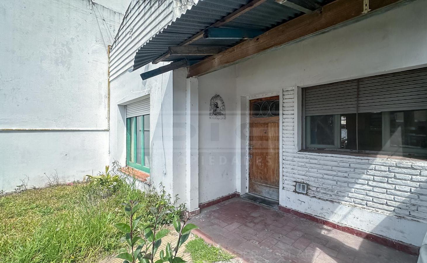 Foto de Casa 2 dormitorios Venta - Munro, imagen 2