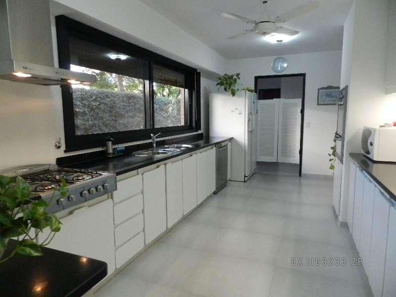 Lomas de San Isidro - Casa Venta Usd 980.000 2