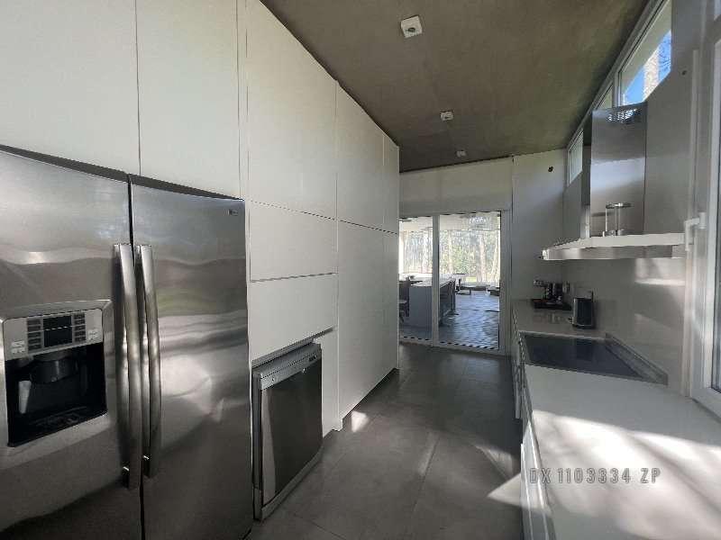 Costa Atlántica - Casa Venta Usd 1.000.000 3