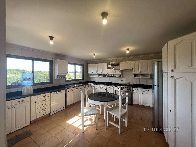 Costa Atlántica - Casa Venta Usd 1.800.000 4