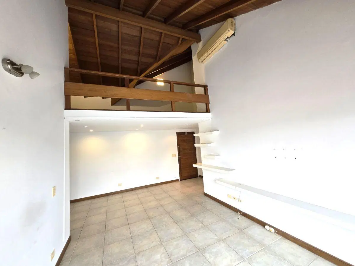 Departamento EN VENTA en Jardines de San Isidro cochera doble + baulera 4