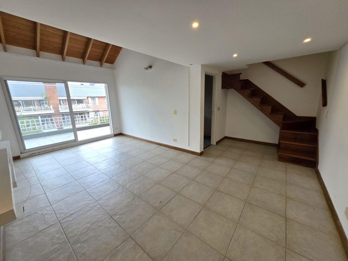 Departamento EN VENTA en Jardines de San Isidro cochera doble + baulera