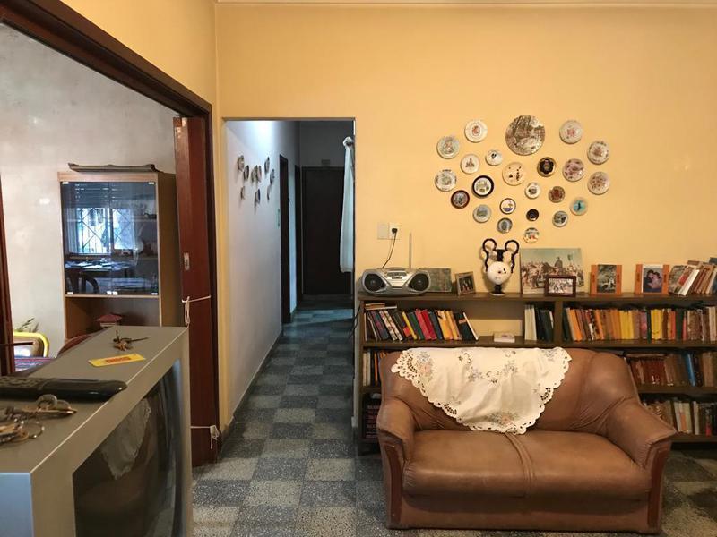 Foto de Casa - 3 dormitorios - Venta directa - Llavallol -, imagen 5