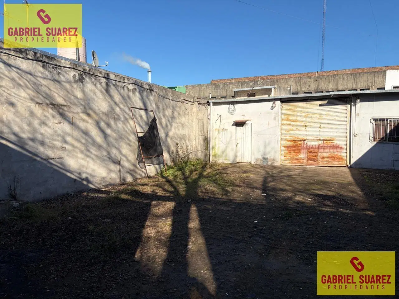Depósito - Galpon - entrada camion - trifasica 4