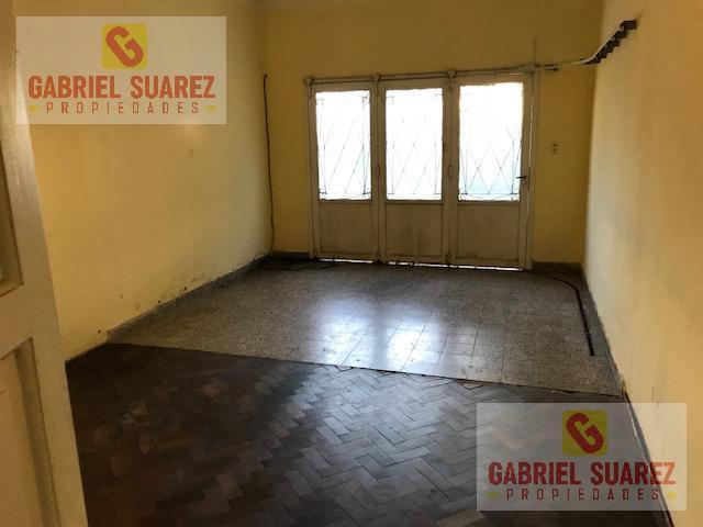 Foto de Casa 2 dormitorios, garaje, terreno libre - Venta directa, imagen 1