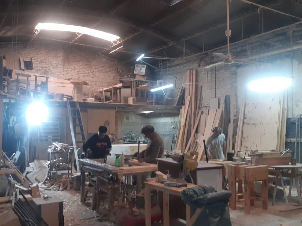 Foto de LOCALES - A LA CALLE - AVELLANEDA, GRAN BS. AS. SUR, imagen 2