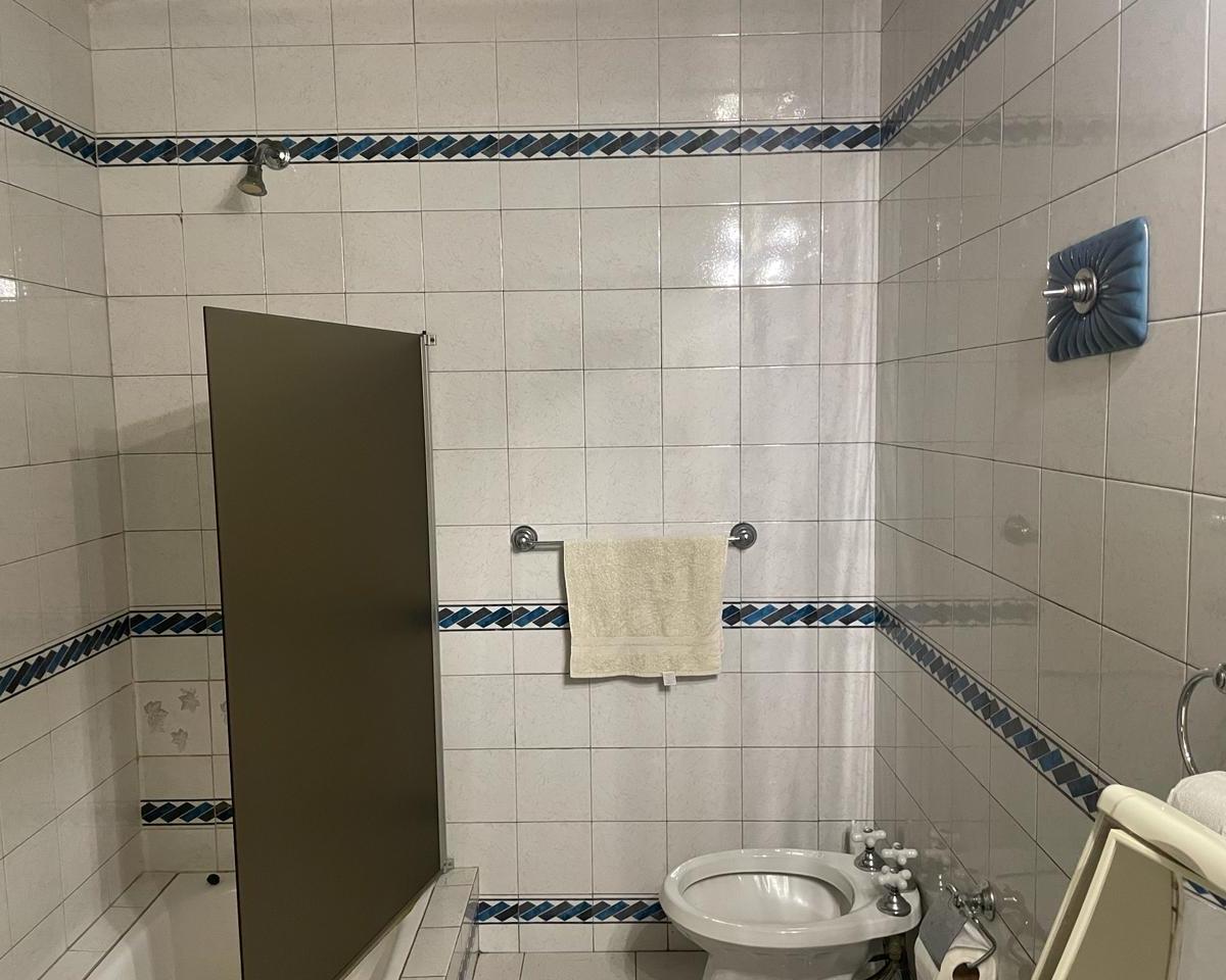 Foto de Casa en Venta 4 amb con piscina y 2 cocheras, imagen 4