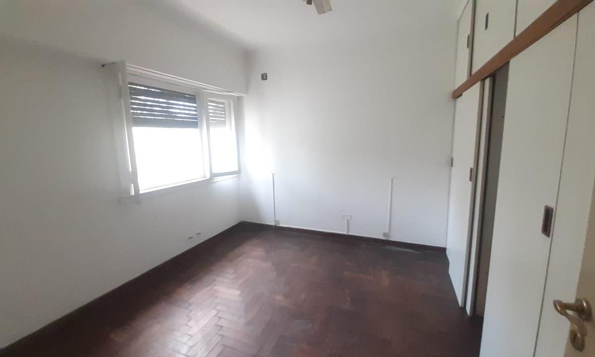 Casa 4 Amb con Parque y Pileta en Venta 5