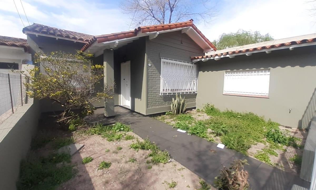 Casa 4 Amb con Parque y Pileta en Venta 4