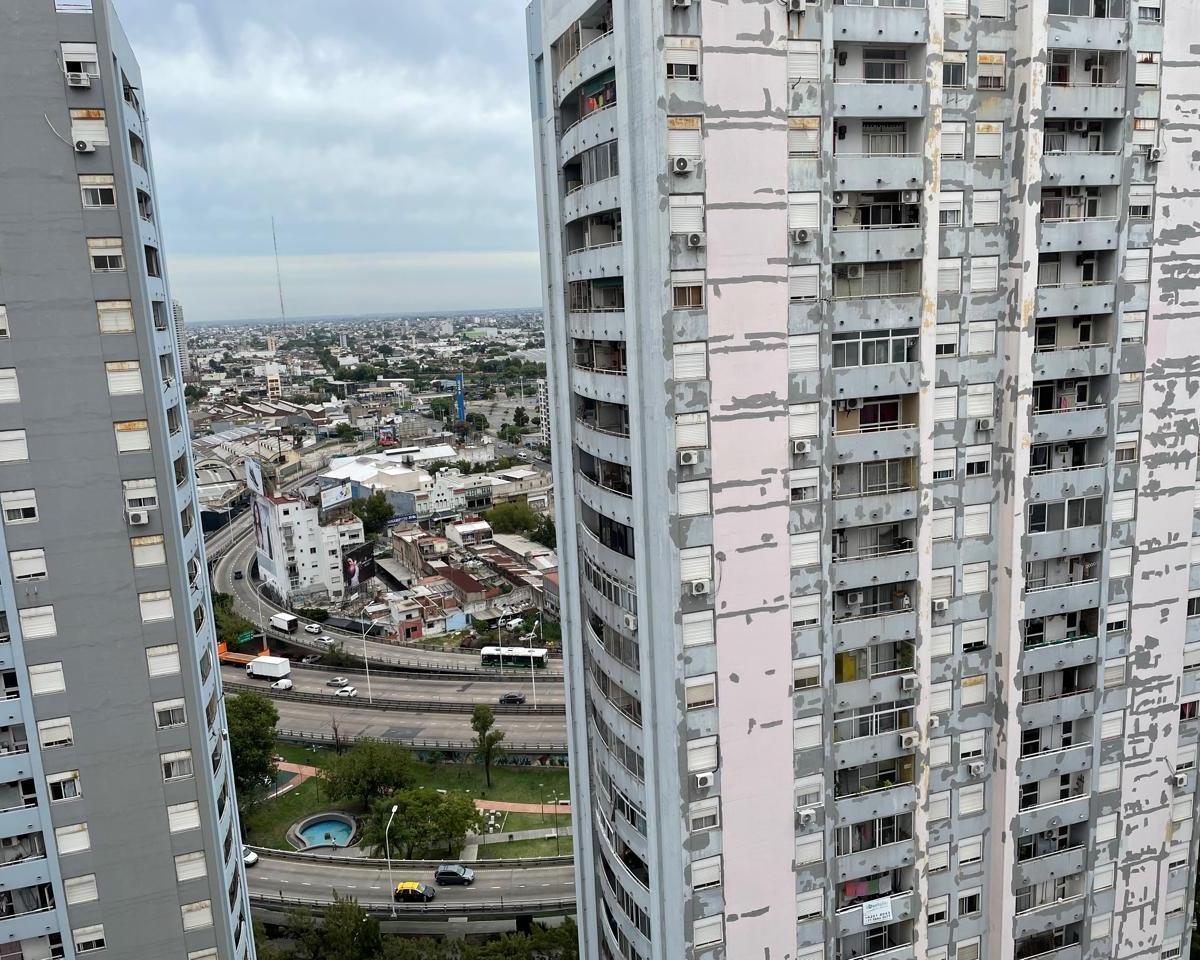 Departamento en Venta de 2 Amb en Torres Pueyrredon 5