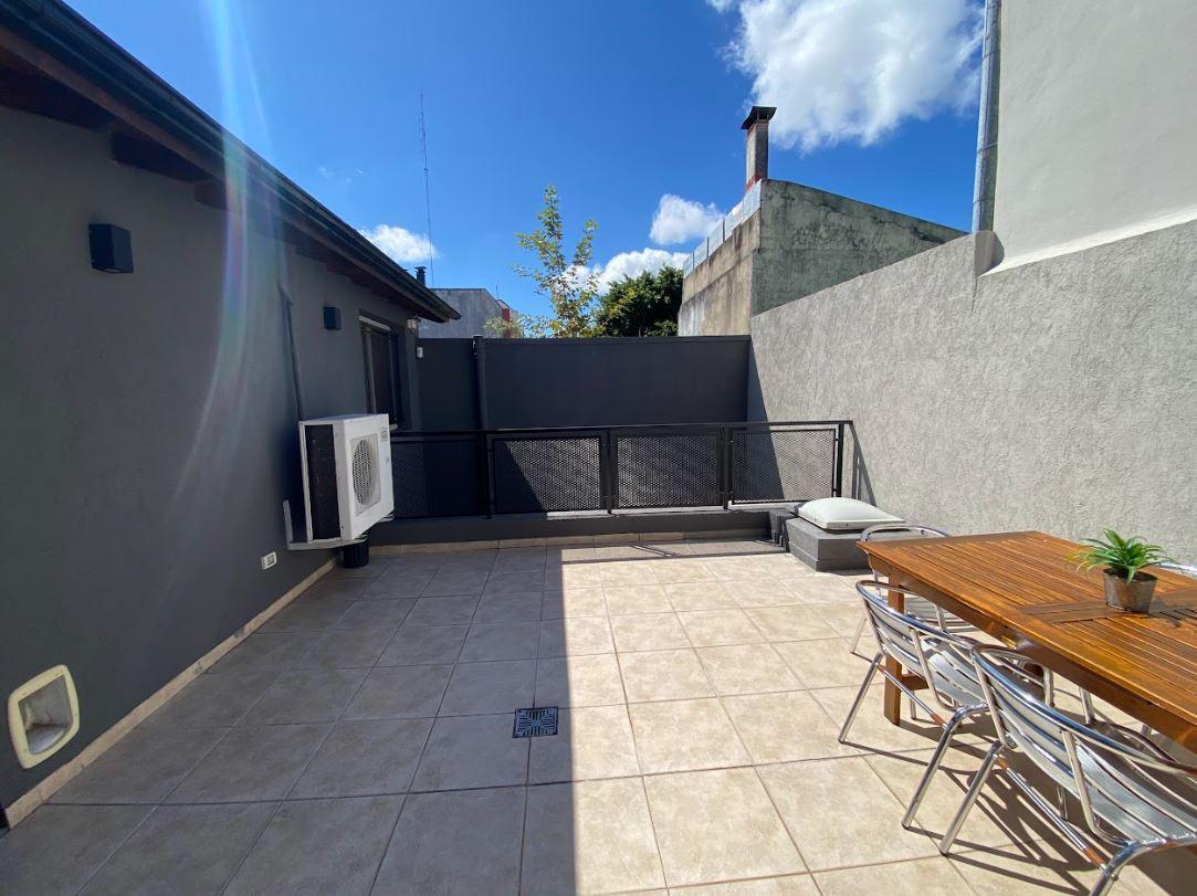 Casa en Devoto. Ideal 2 Familias 4