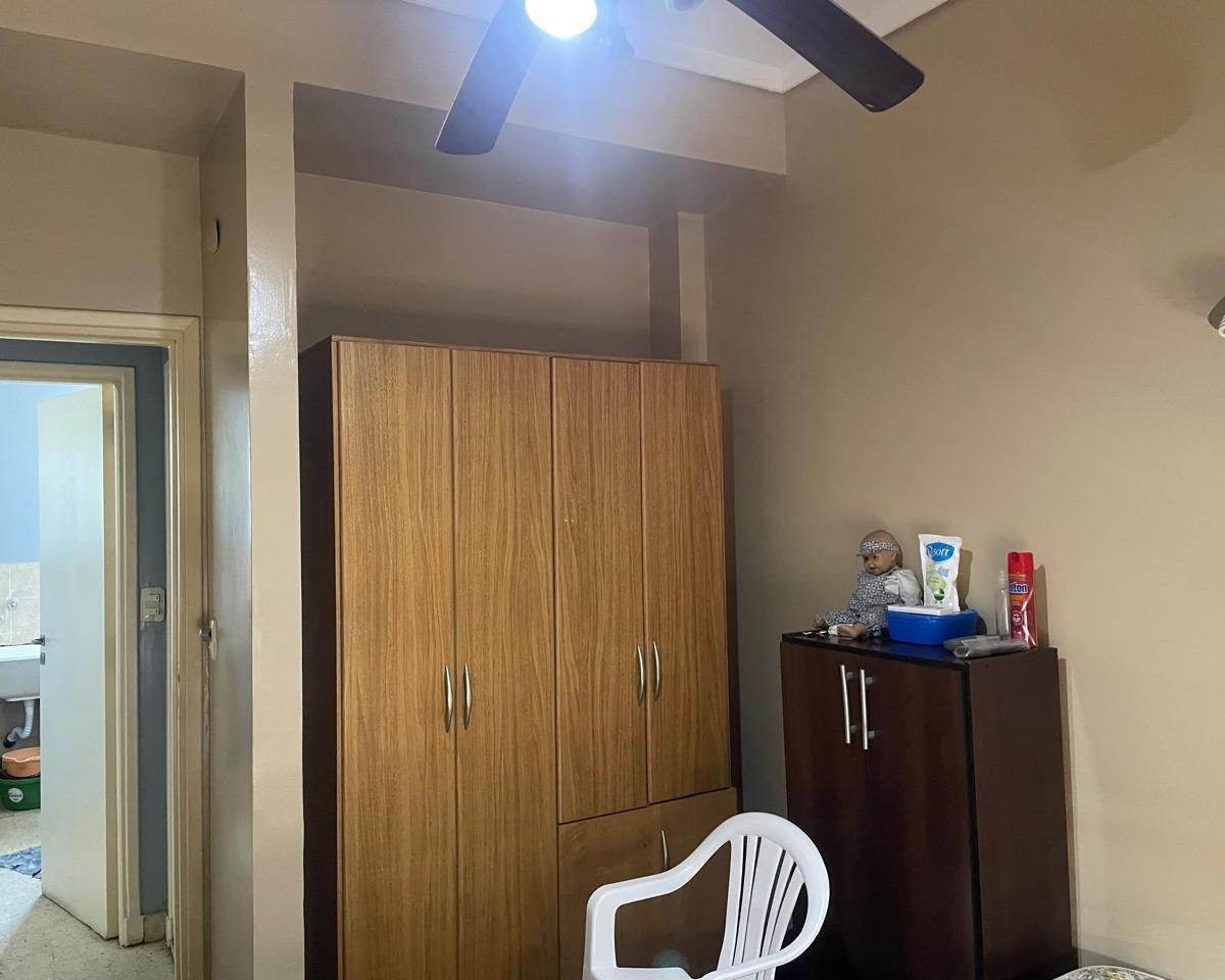 Casa con Galpón en Venta 1