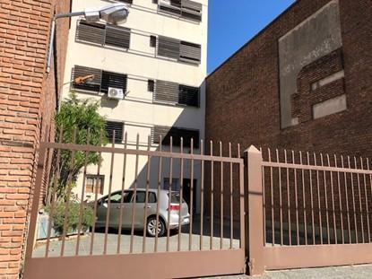 Edificio Comercial con frente a 3 calles