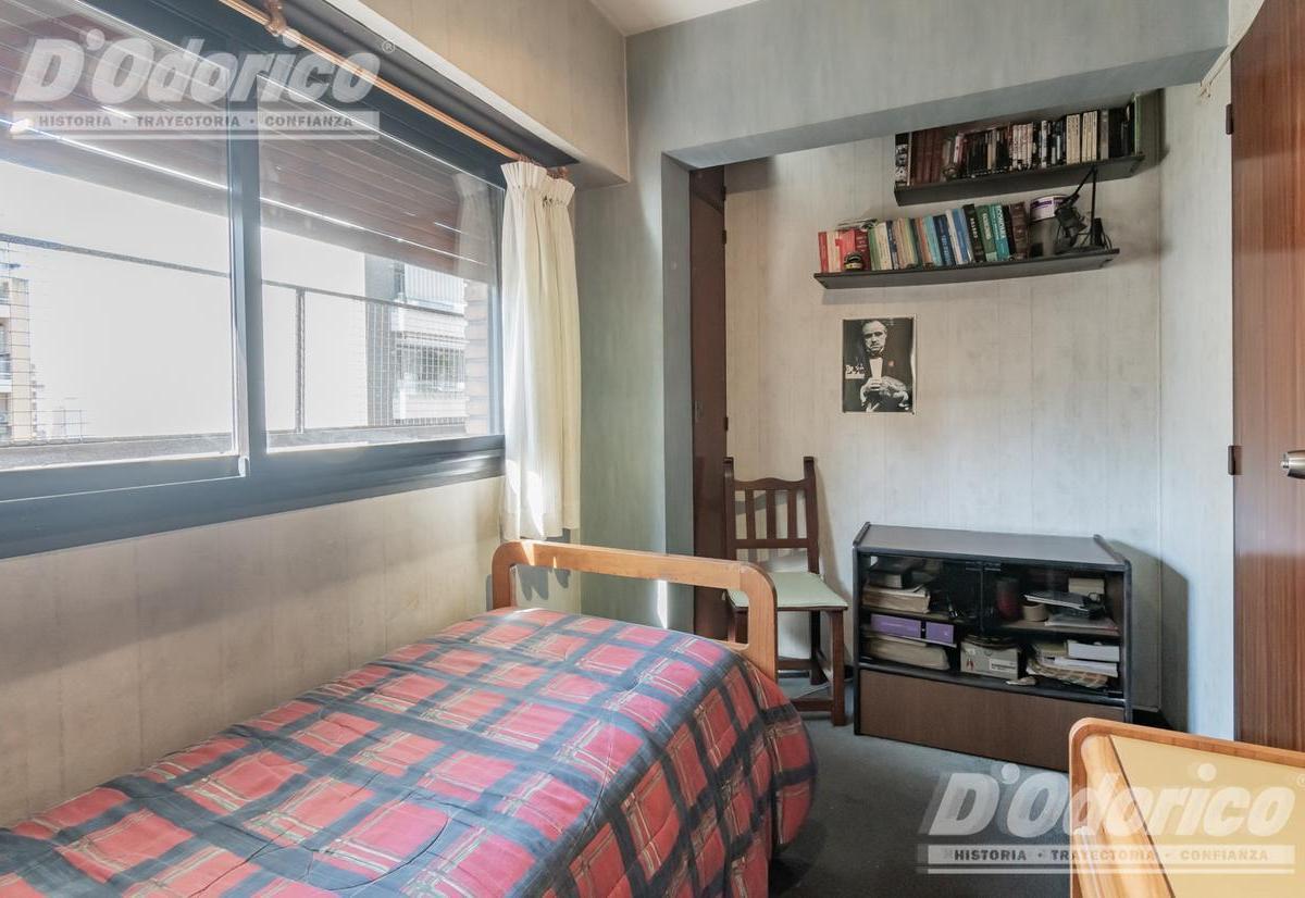 Departamento de 4 Dorm., Espacio Guarda Coche Fijo, Cubierto y Baulera en Venta en Caballito 3