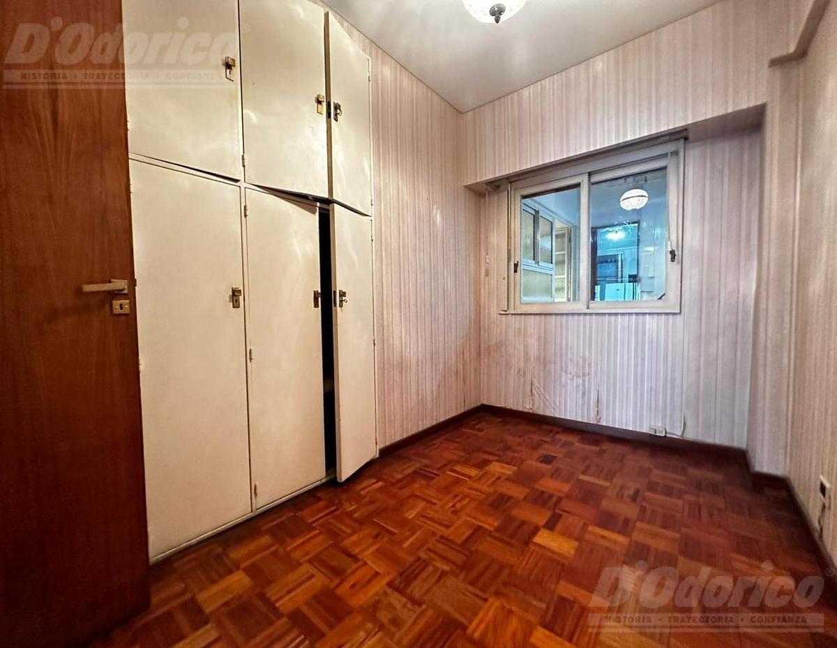 Semi Piso de 3 Dorm., Cochera y Baulera en Venta en Caballito. 2