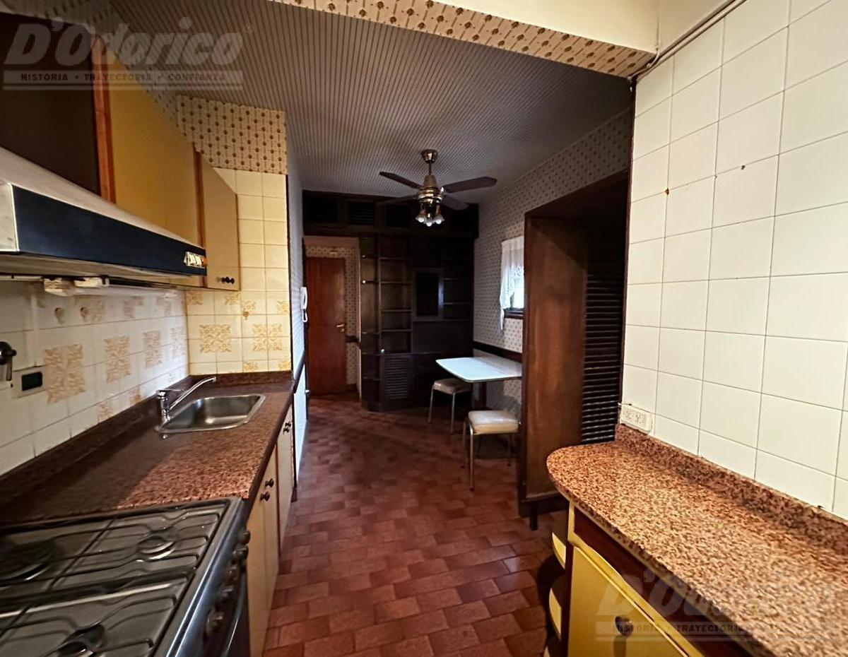 Semi Piso de 3 Dorm., Cochera y Baulera en Venta en Caballito. 4