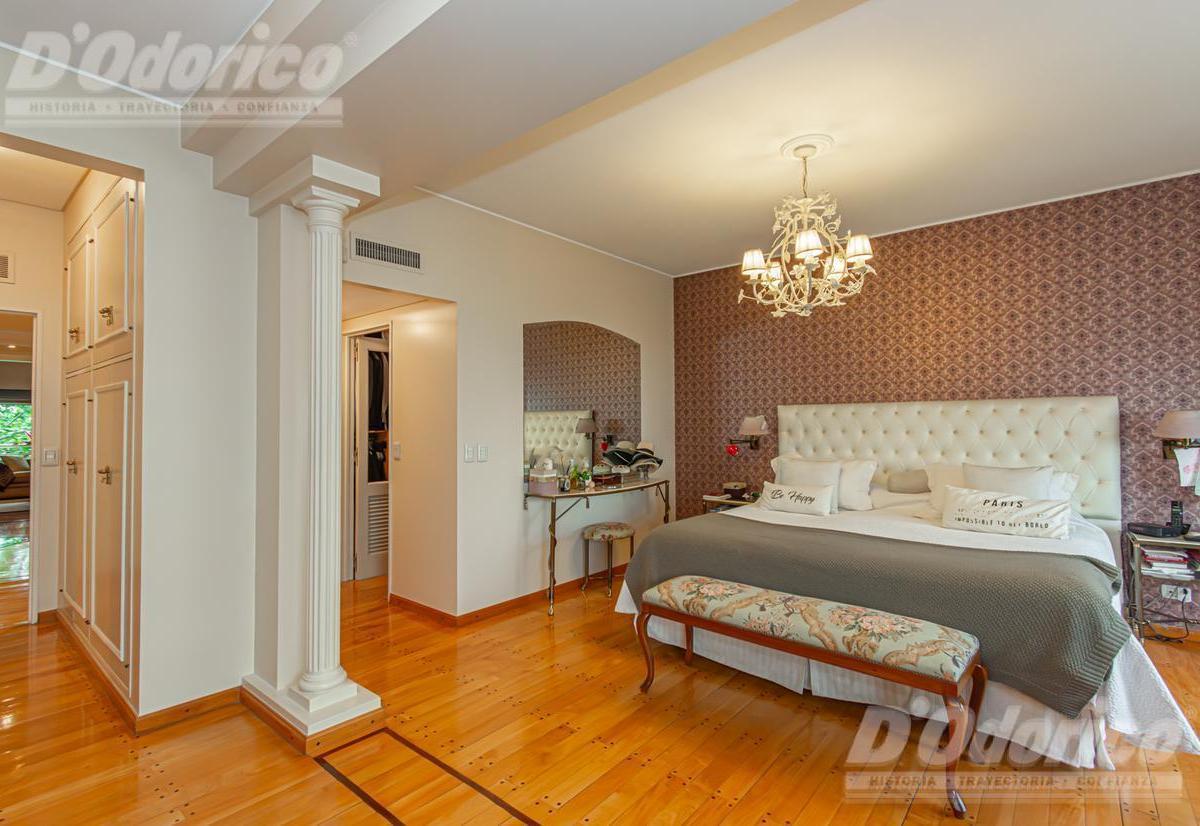 Exclusivo Piso de 4 Dorm. en Suite 2 Cocheras y Baulera en Venta en Flores. 5