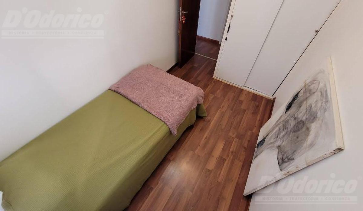 Departamento de 2 Dorm. con Cochera y Baulera en Venta en Caballito 5