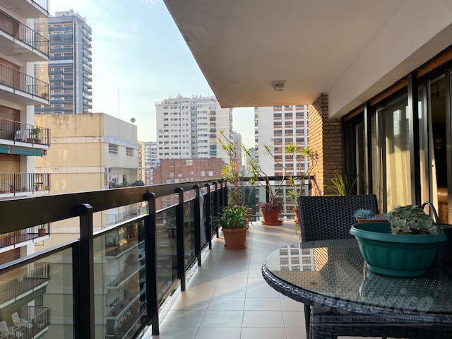 Departamento en Venta de 3 Dorm. con Dependencia en Belgrano 5