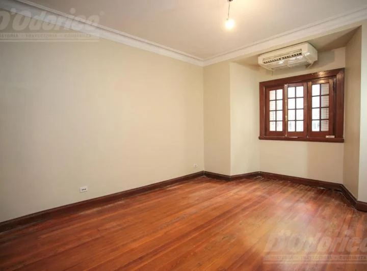 Casa en Alquiler en Belgrano R - Exclusivo uso comercial y/o profesional. 2