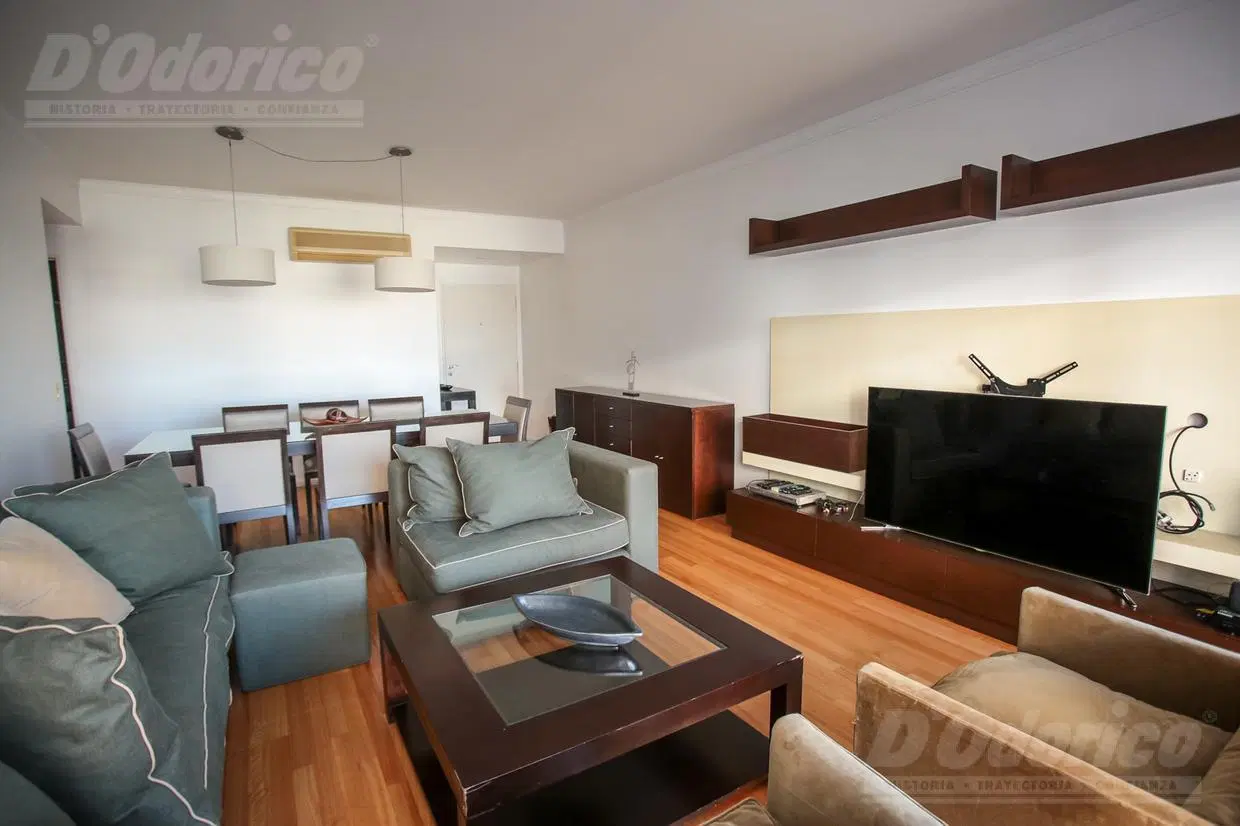 Departamento en Alquiler de 2 Dormitorios con cochera fija en Palermo Chico. 2