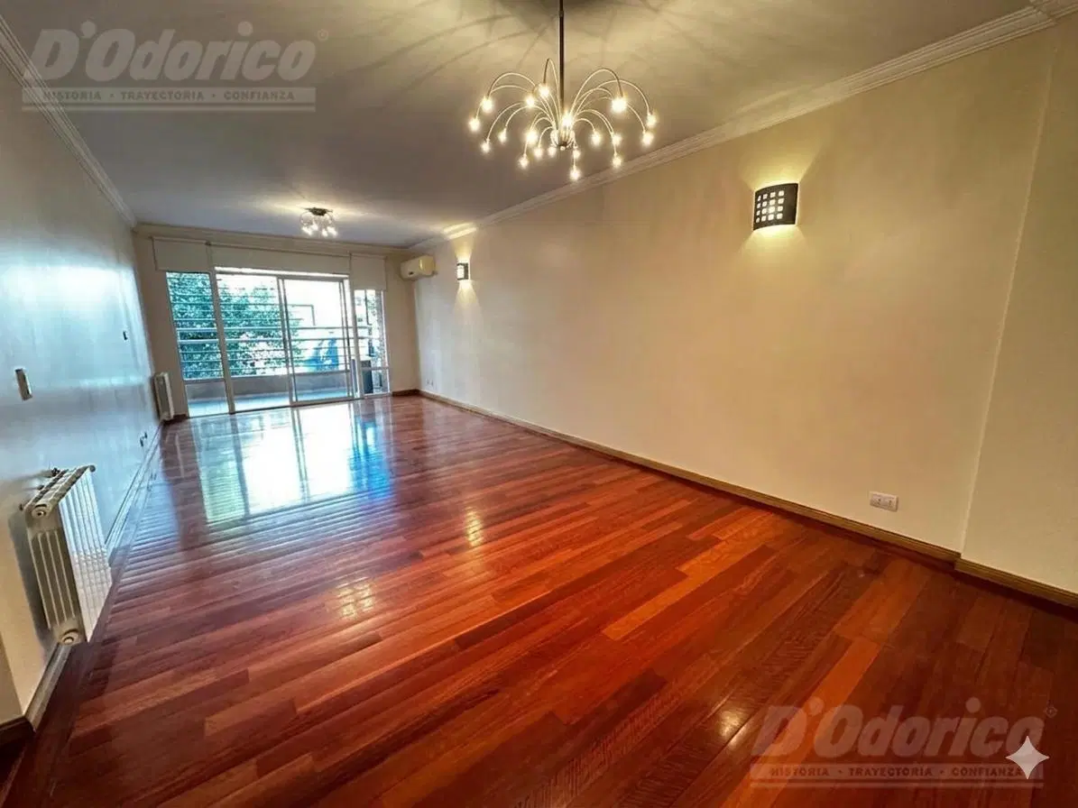 Piso de 3 dormitorios en venta en Caballito, con dep. servicio cochera fija  cubierta y baulera 2