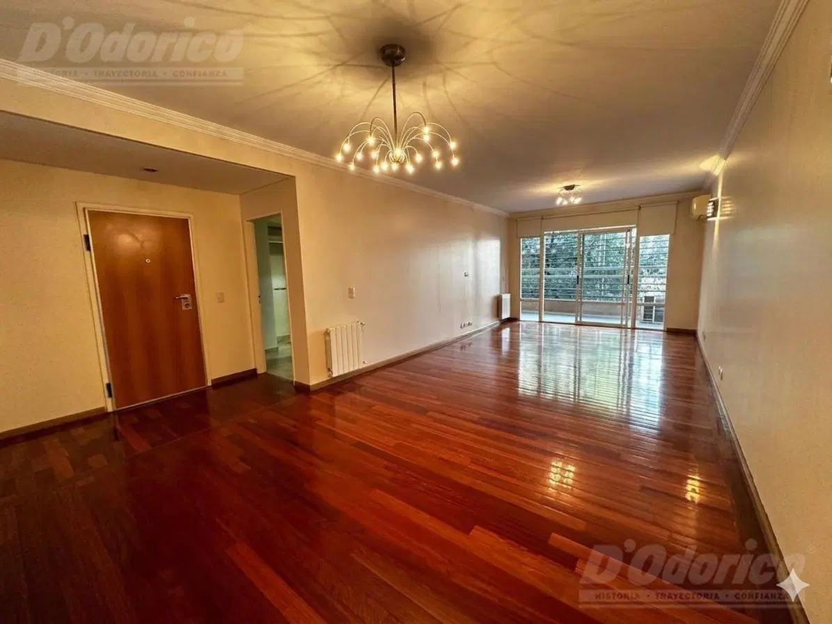 Piso de 3 dormitorios en venta en Caballito, con dep. servicio cochera fija  cubierta y baulera 3