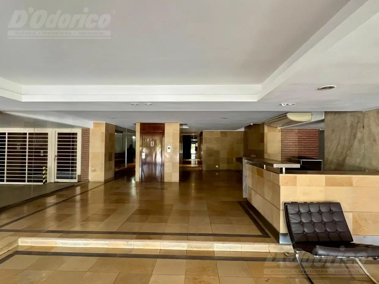 Departamento en Alquiler de 2 dormitorios con cochera fija en Palermo Chico. 3