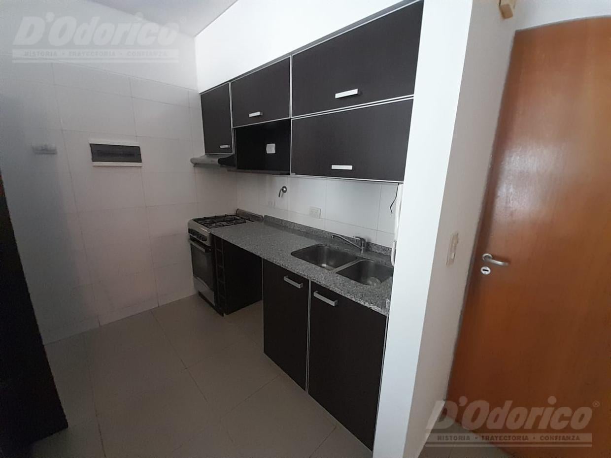 Foto de Departamento de 2 dormitorios c/cochera en alquiler en Caballito., imagen 2