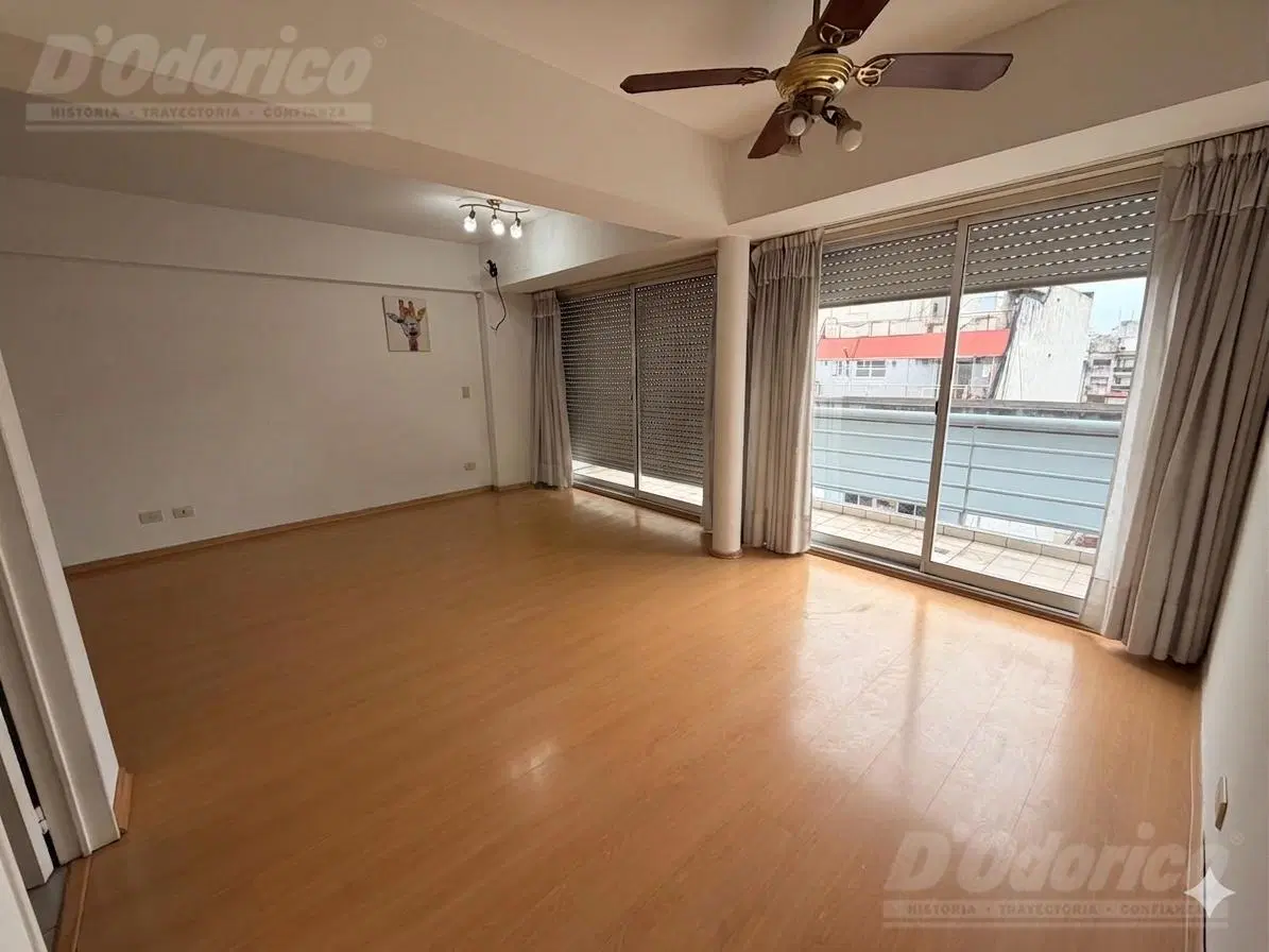 Semi piso de un dormitorio en venta en Villa Crespo. 1