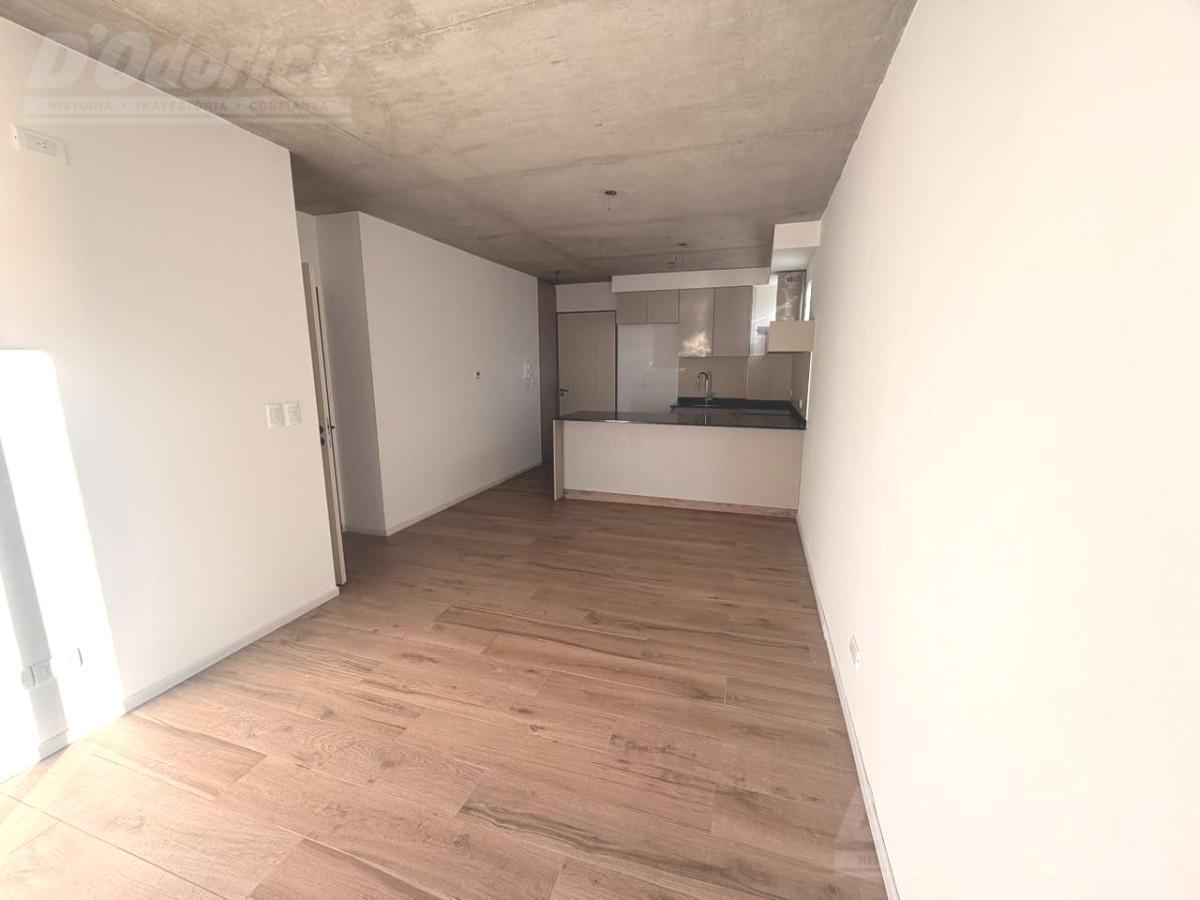 Foto de Departamento de 3 dormitorios y cochera en alquiler en Caballito, imagen 3