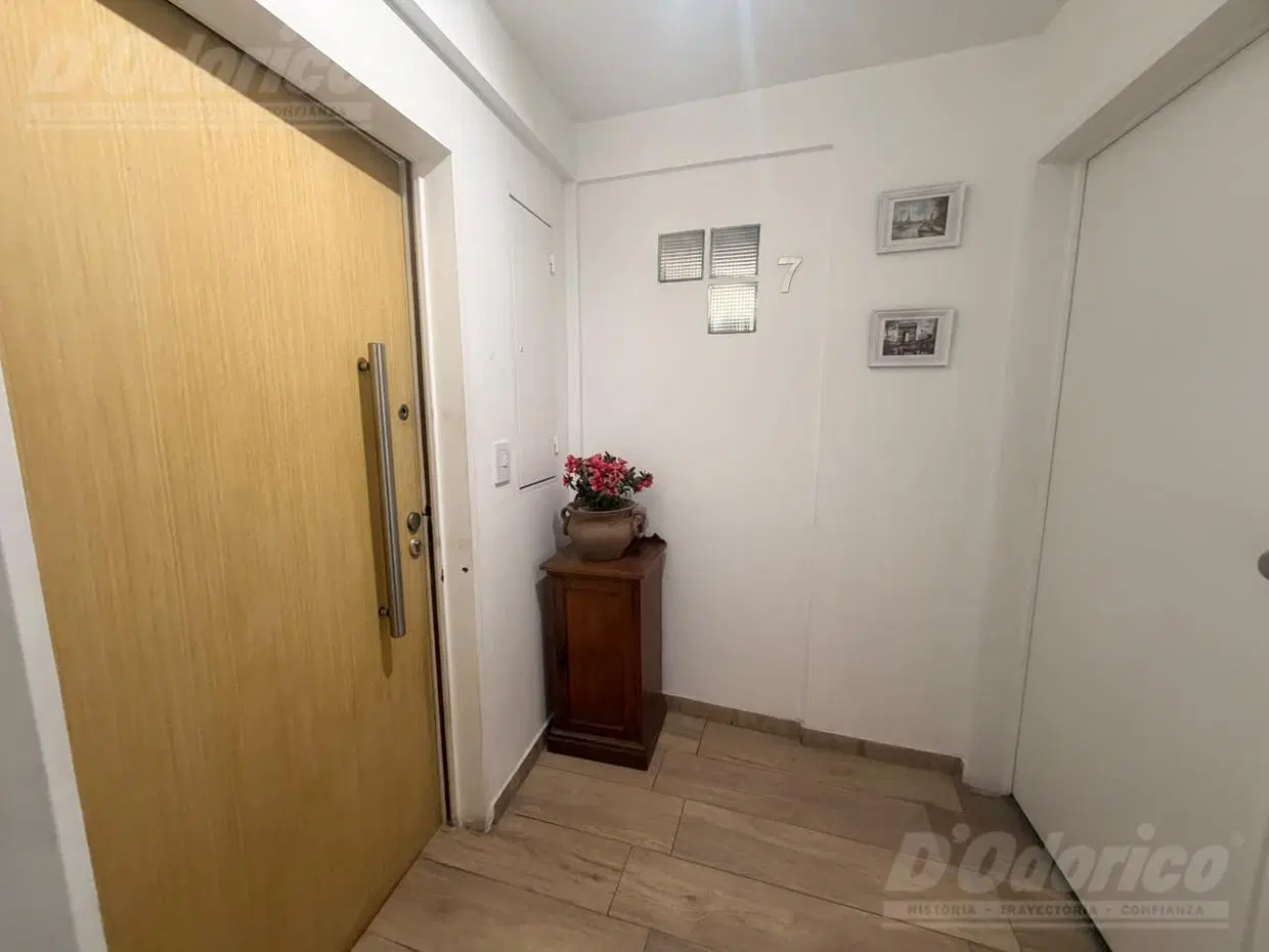 Piso de 3 ambientes con cochera en venta en Caballito 4