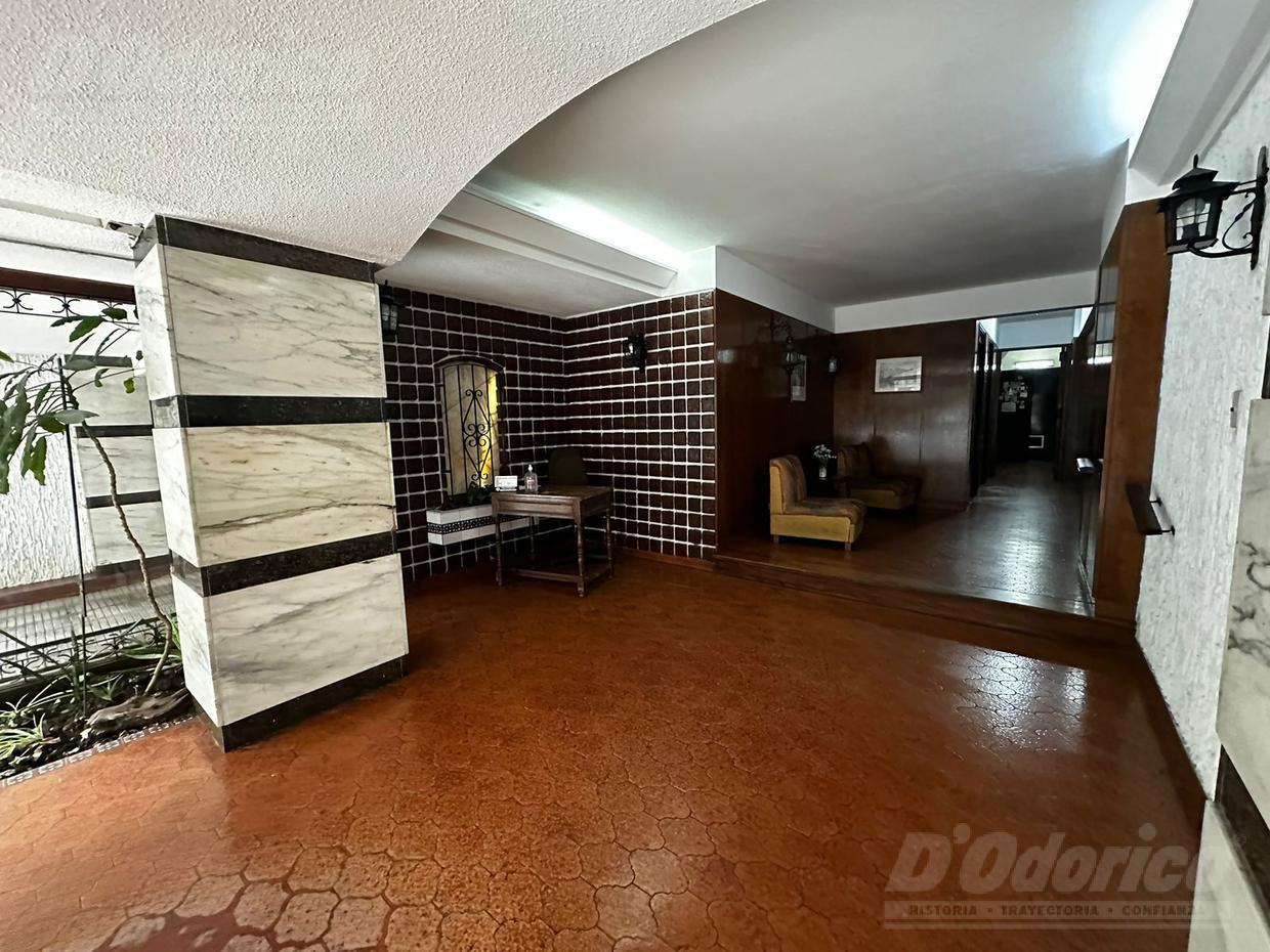 Foto de Departamento de 3 dormitorios, dep. serv. cochera y baulera en alquiler, imagen 5