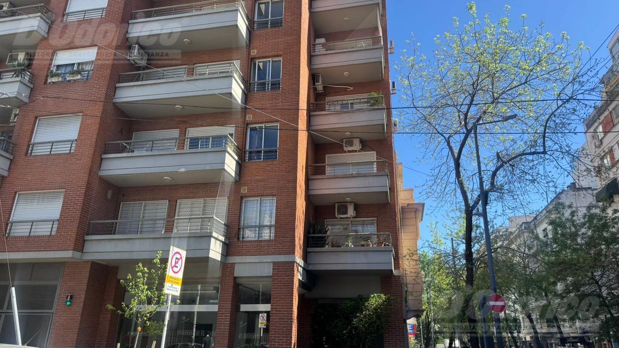 Foto de Departamento de 2 dormitorios y espacio guarda coche en venta en, imagen 1
