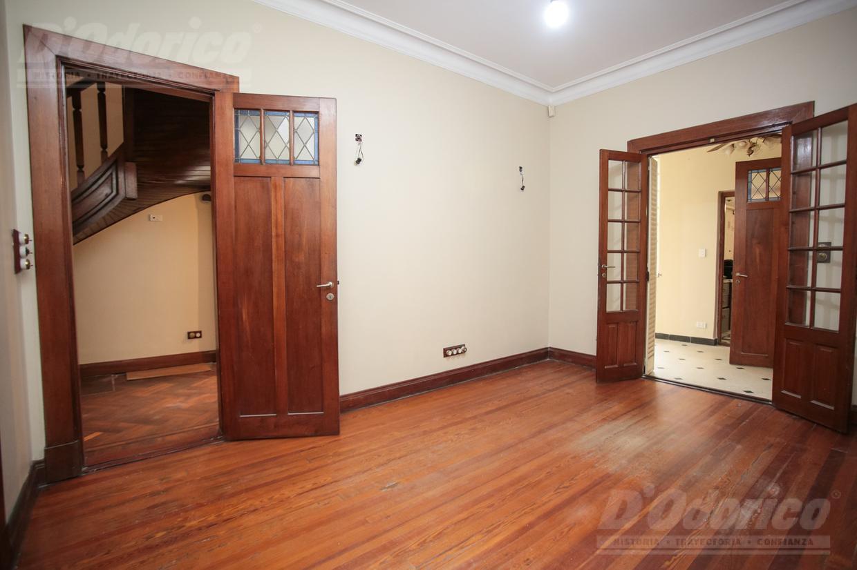 Foto de Casa Estilo Inglés en Alquiler en Belgrano R., imagen 5