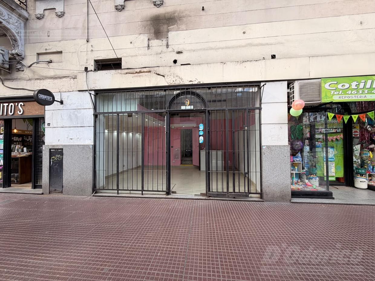 Foto de Local en alquiler en Flores, imagen 1