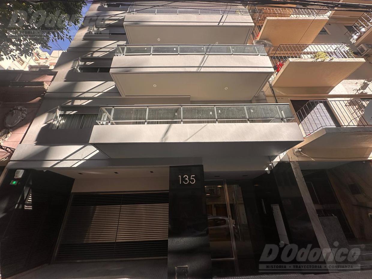 Foto de S/ piso 4 ambientes a Estrenar c/ espacio guarda coche fijo, cubier y, imagen 1