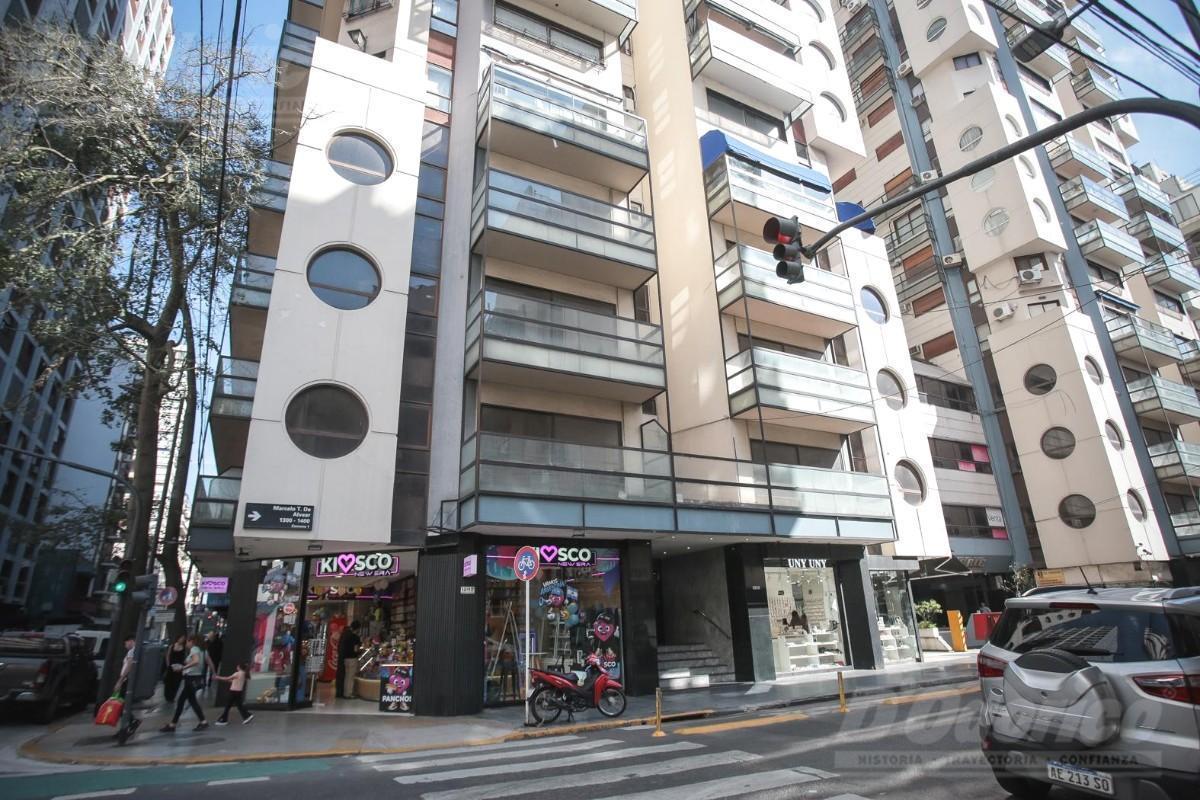 Foto de Departamento en Alquiler de 3 Dormitorios con dependencia y con cochera, imagen 5